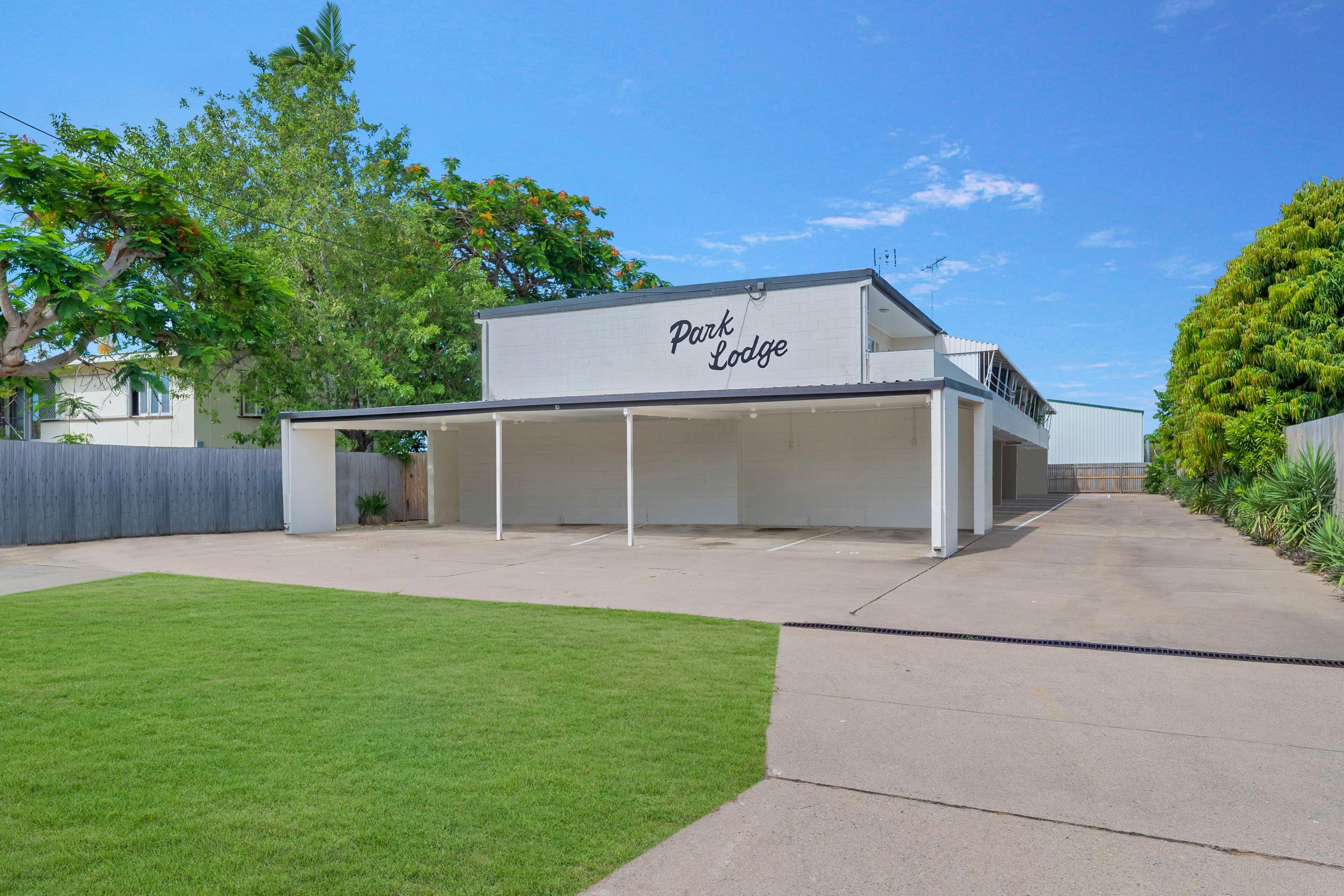 Studio Aparmtent in Convenient Location!