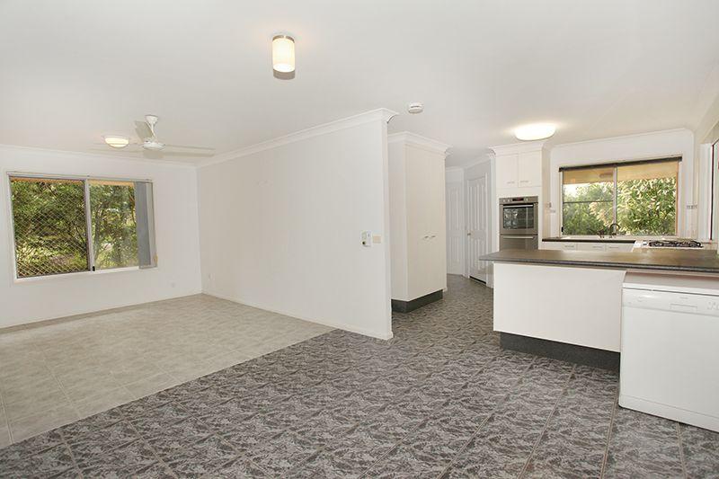 Cozy Rental in Mooloolah Valley!