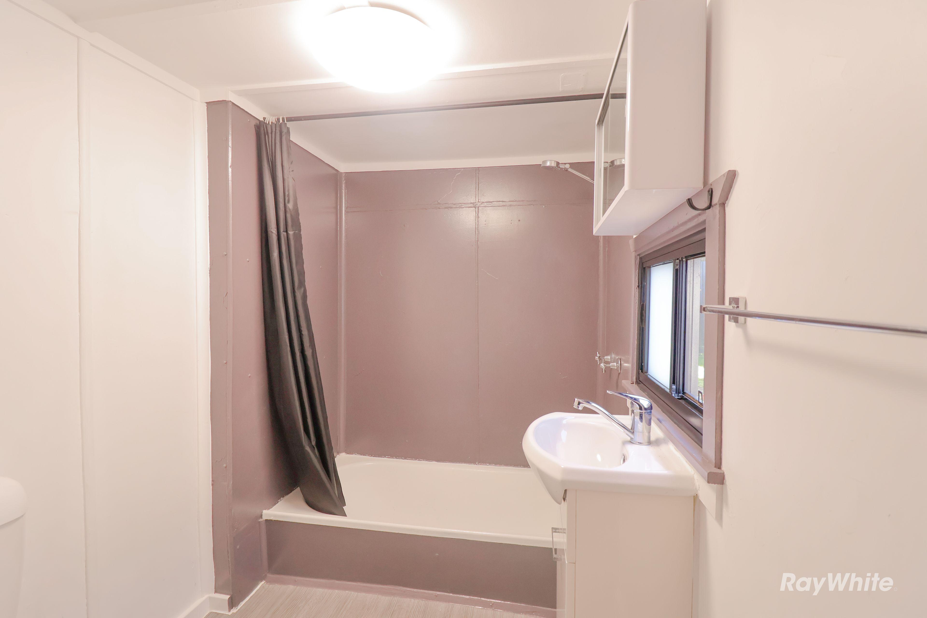 Charming 3-Bedroom Home in Avenell Heights
