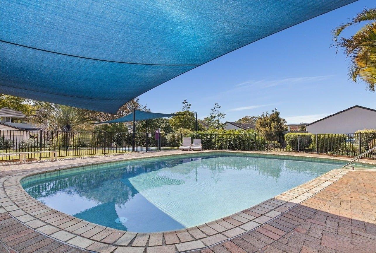 Charming Townhouse in a Quiet Bayside Complex