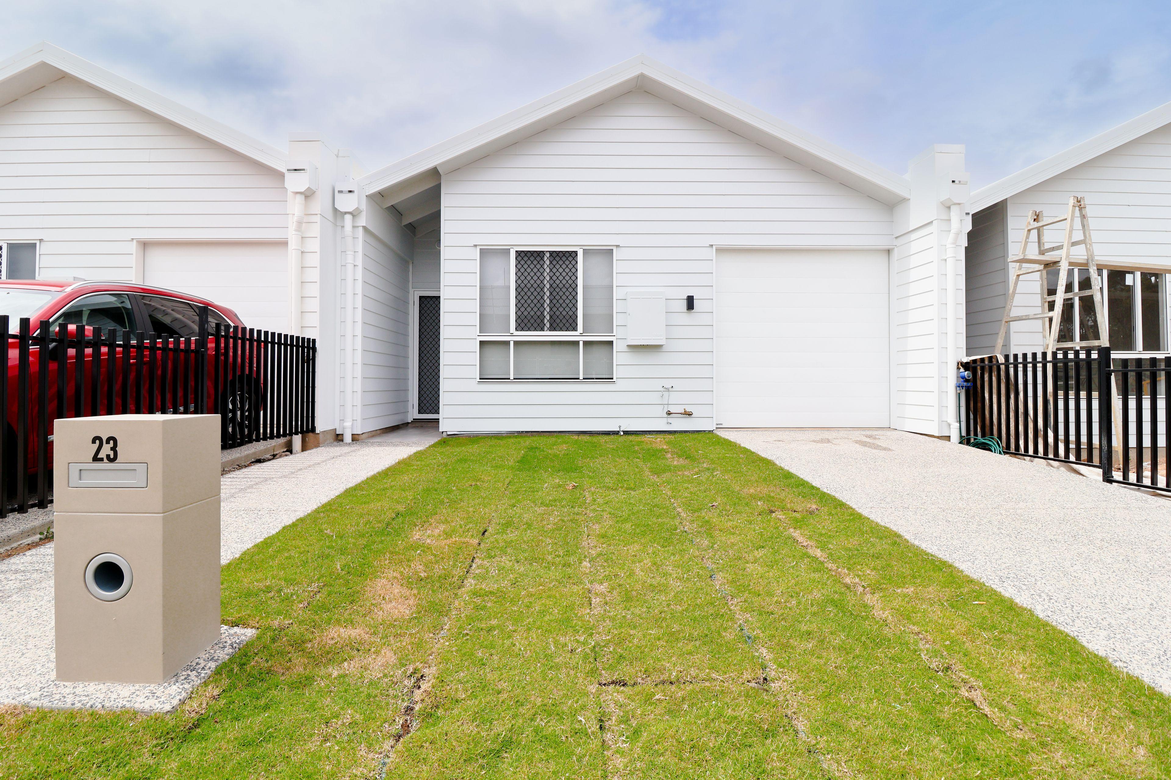 Prop-GPT: House: QLD Clinton, QLD 4680 Home For Rent