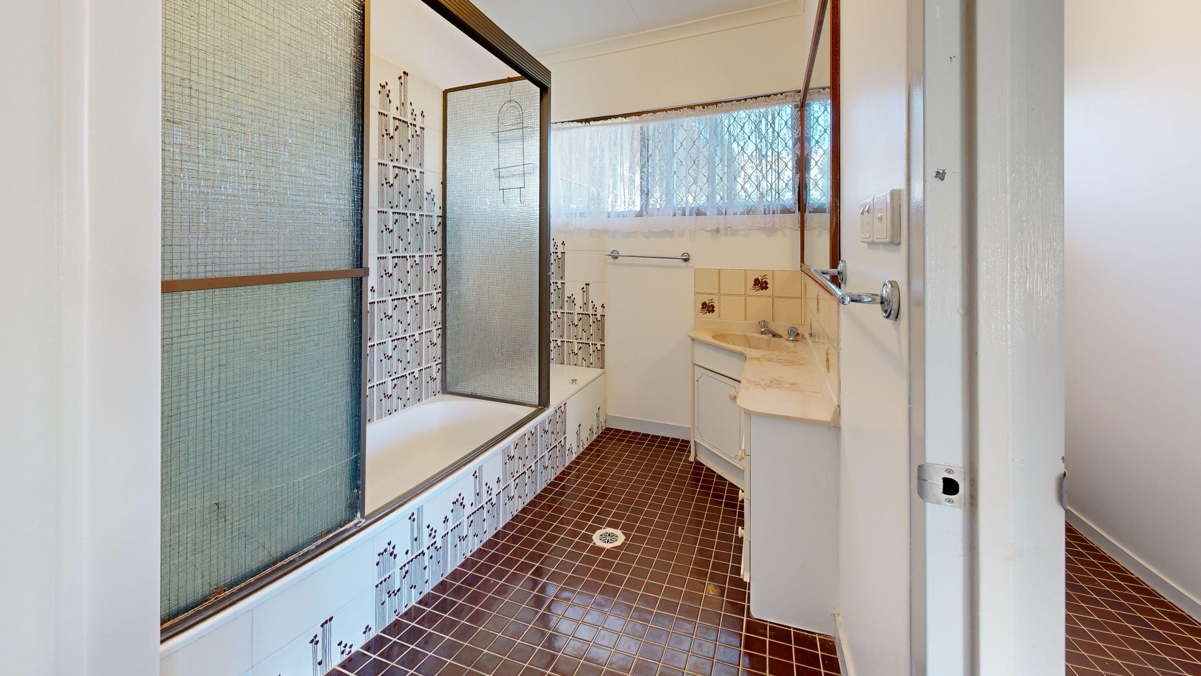 Charming 3-Bedroom Home in Kirwan