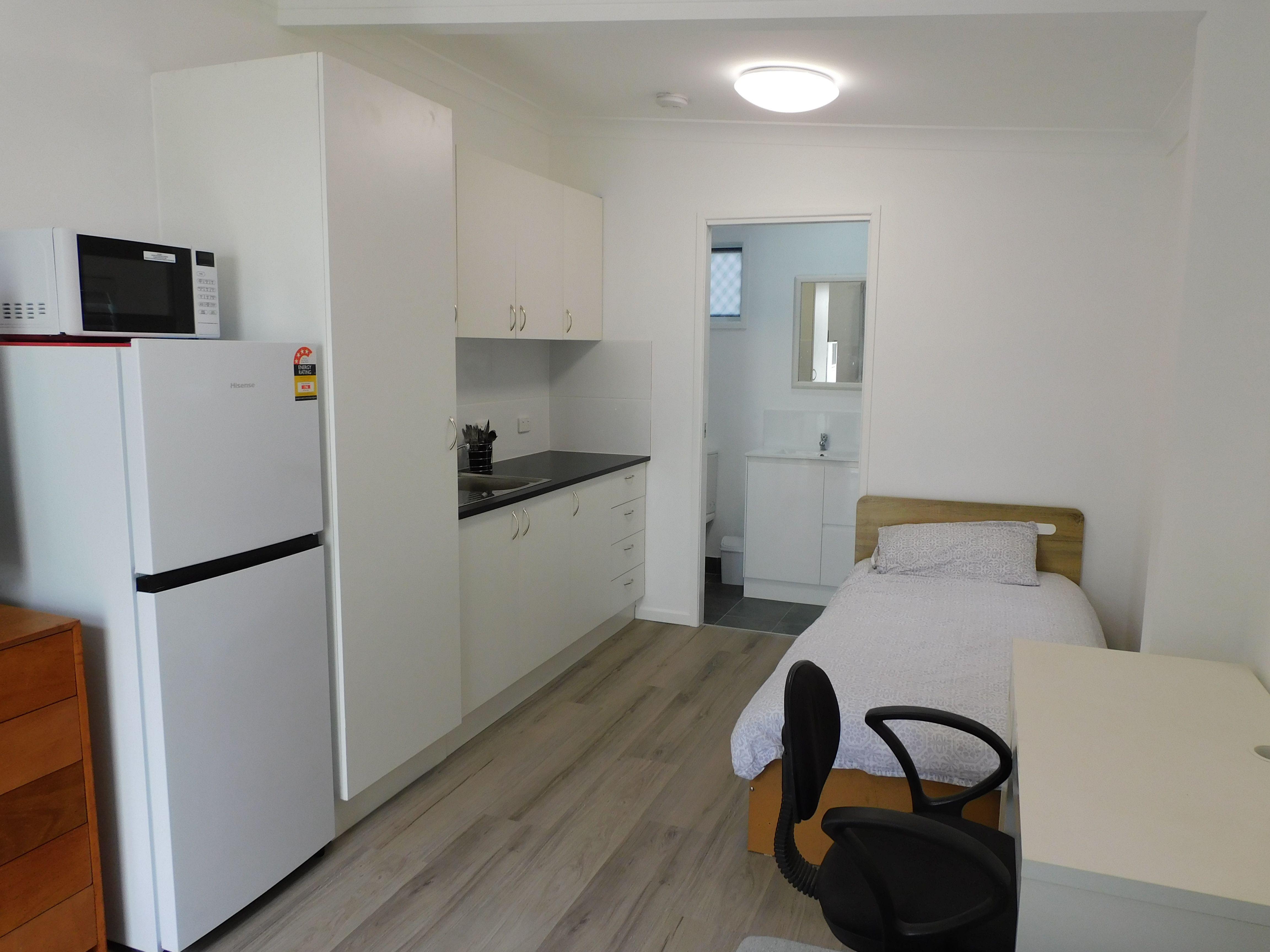 Convenient and compact flat in Cranbrook