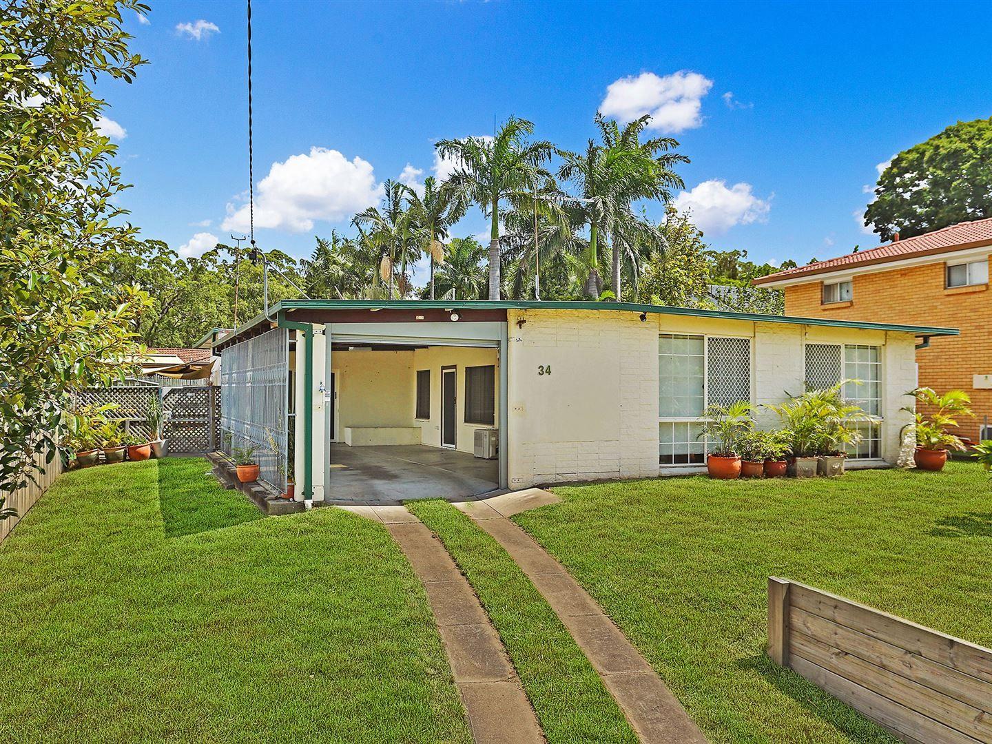 Prop-GPT: House: QLD Oxley, QLD 4075 Queensland 4075