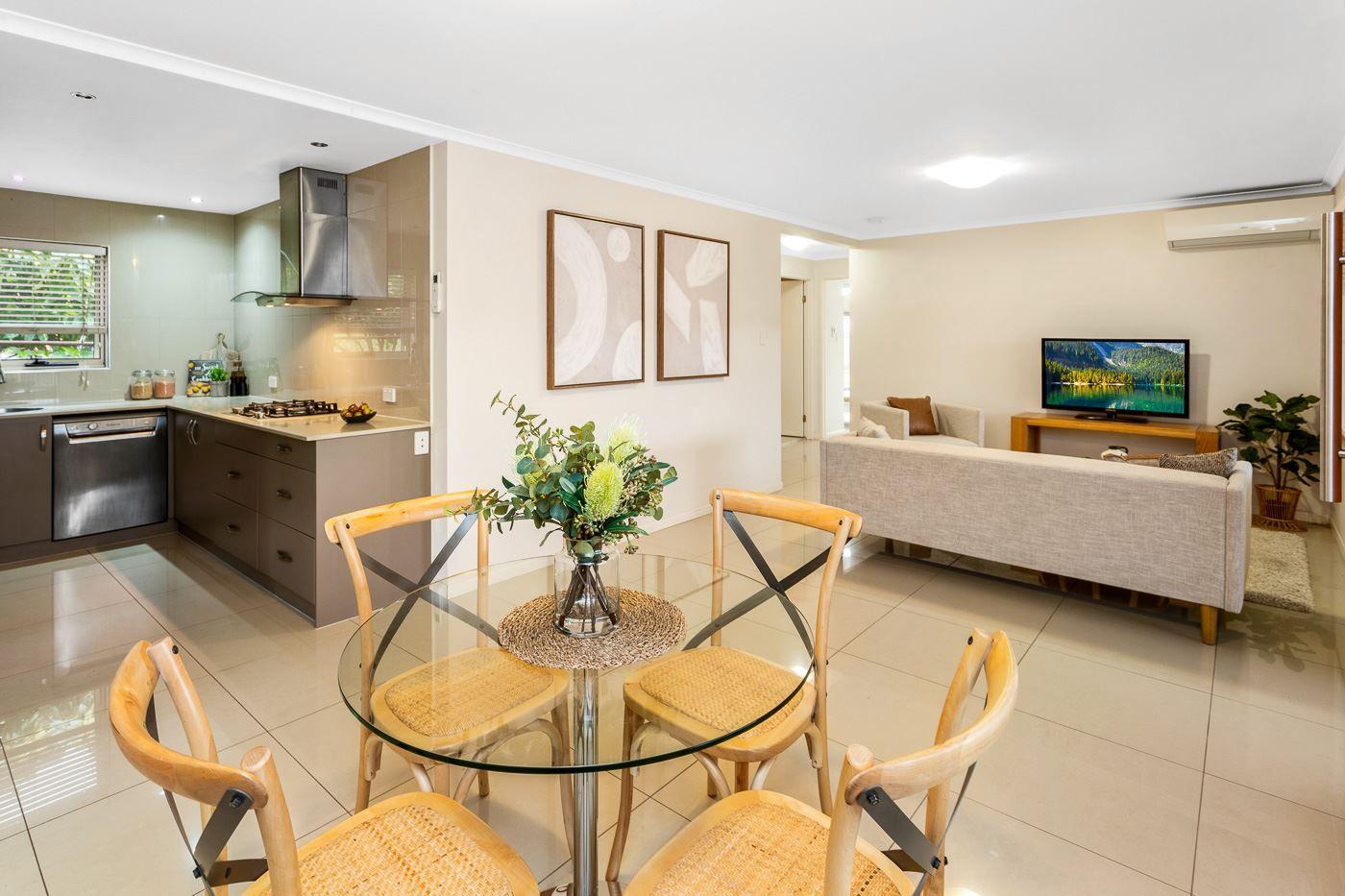 34 Muirlea Street, OXLEY, QLD 4075 - House for Rent - harcourts.net