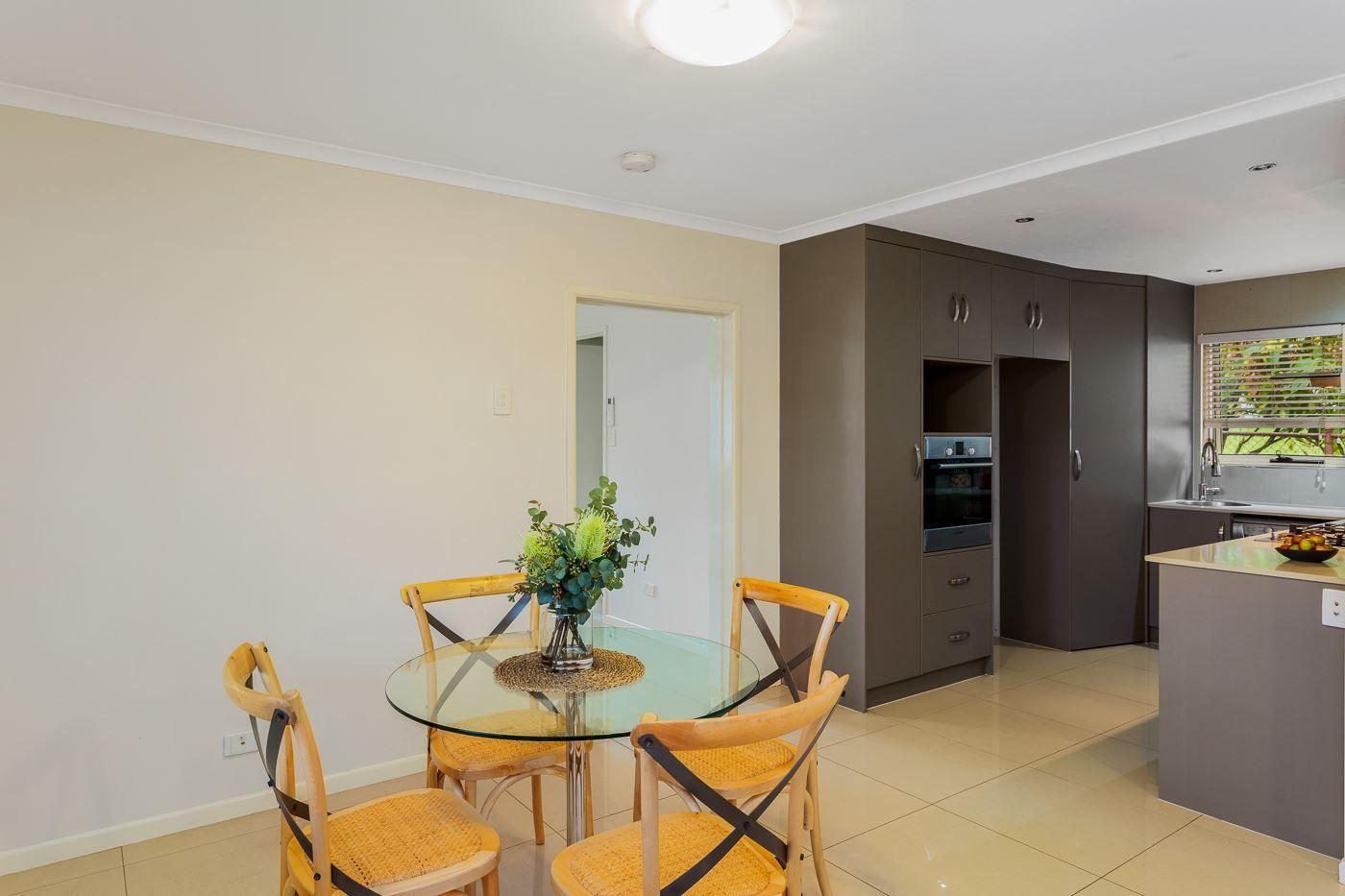 34 Muirlea Street, OXLEY, QLD 4075 - House for Rent - harcourts.net