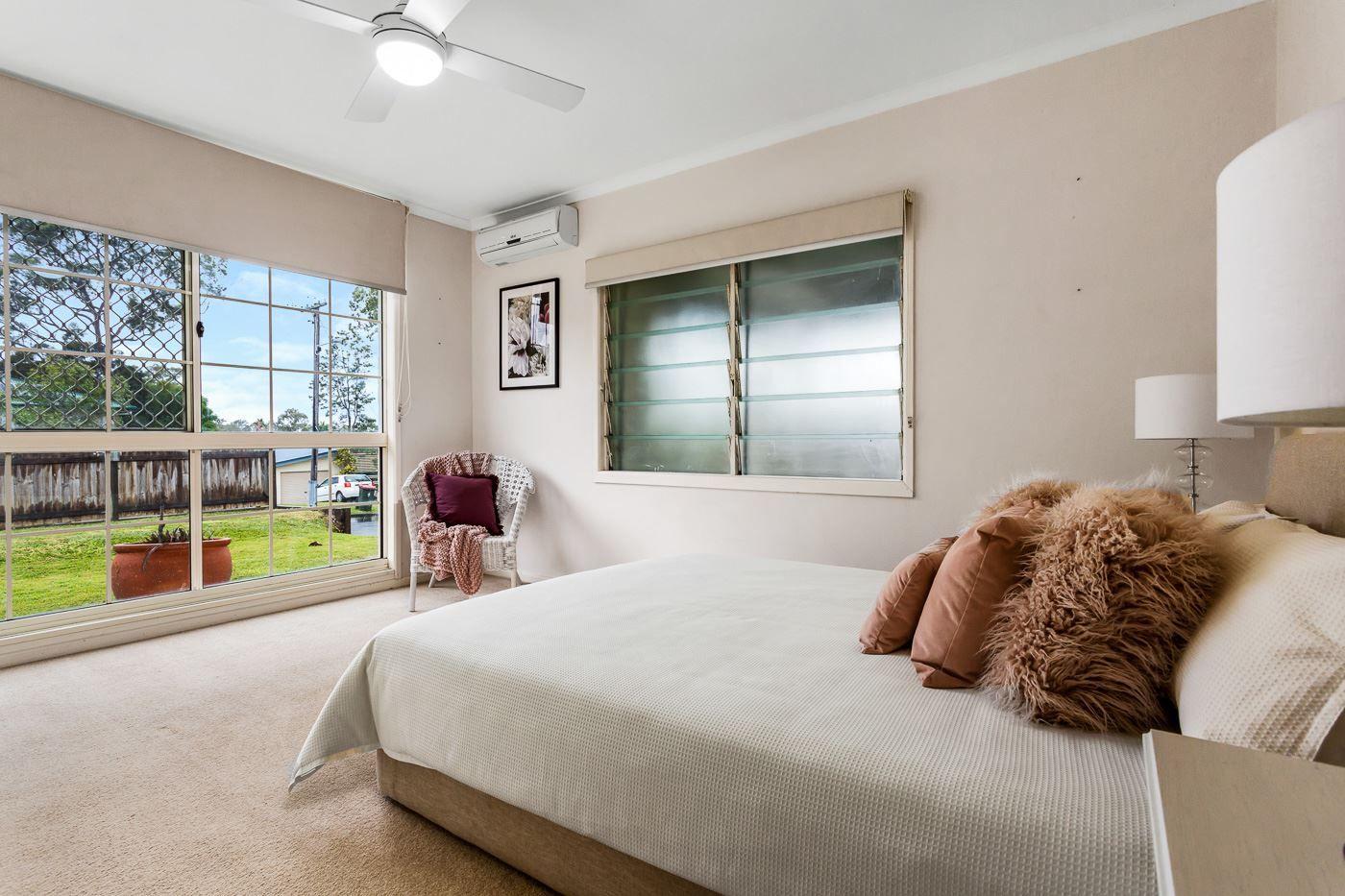 34 Muirlea Street, OXLEY, QLD 4075 - House for Rent - harcourts.net