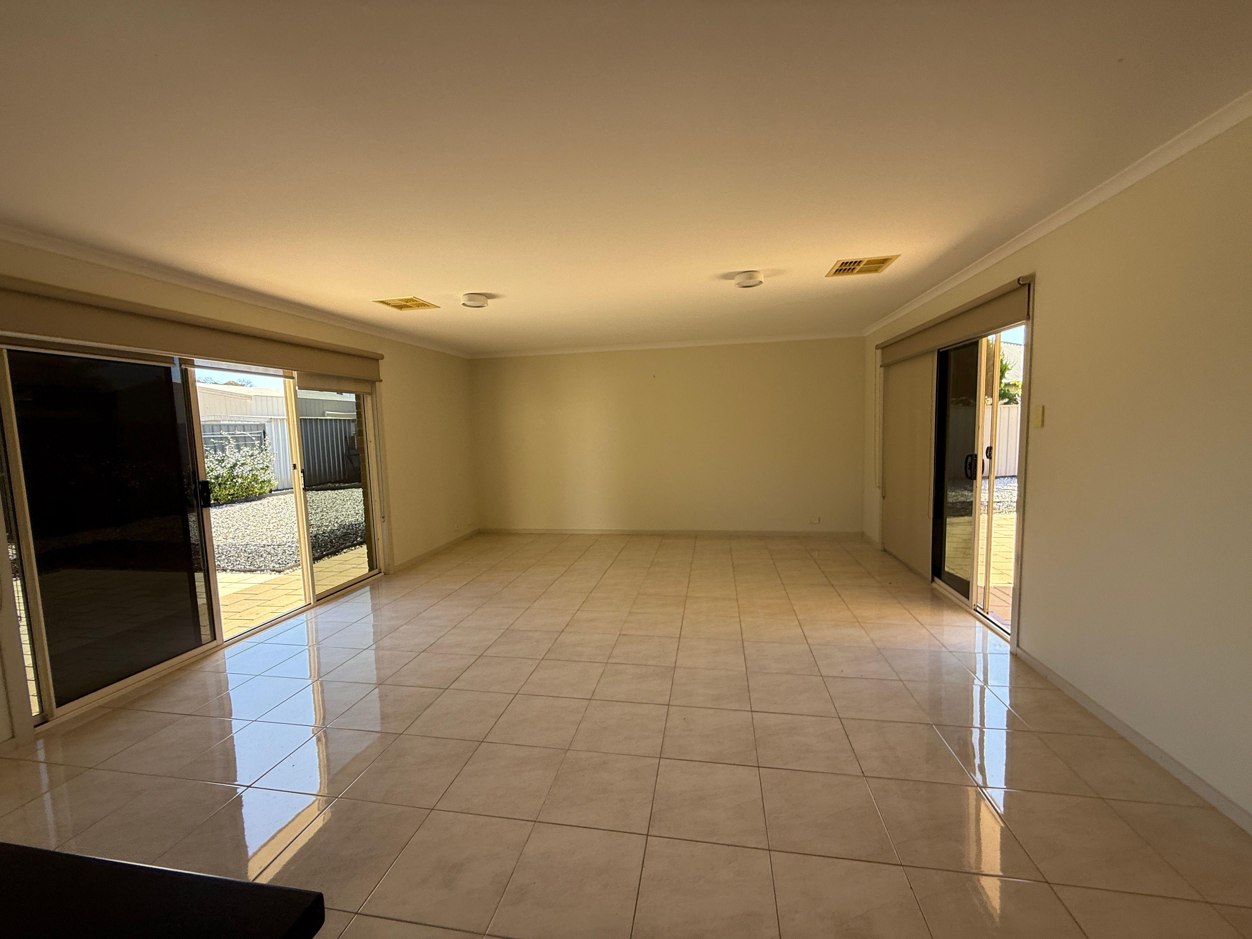 For Lease: Spacious Modern 3 Bedroom Family Home in Kadina