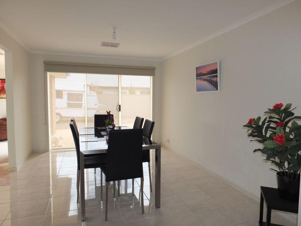 For Lease: Spacious Modern 3 Bedroom Family Home in Kadina