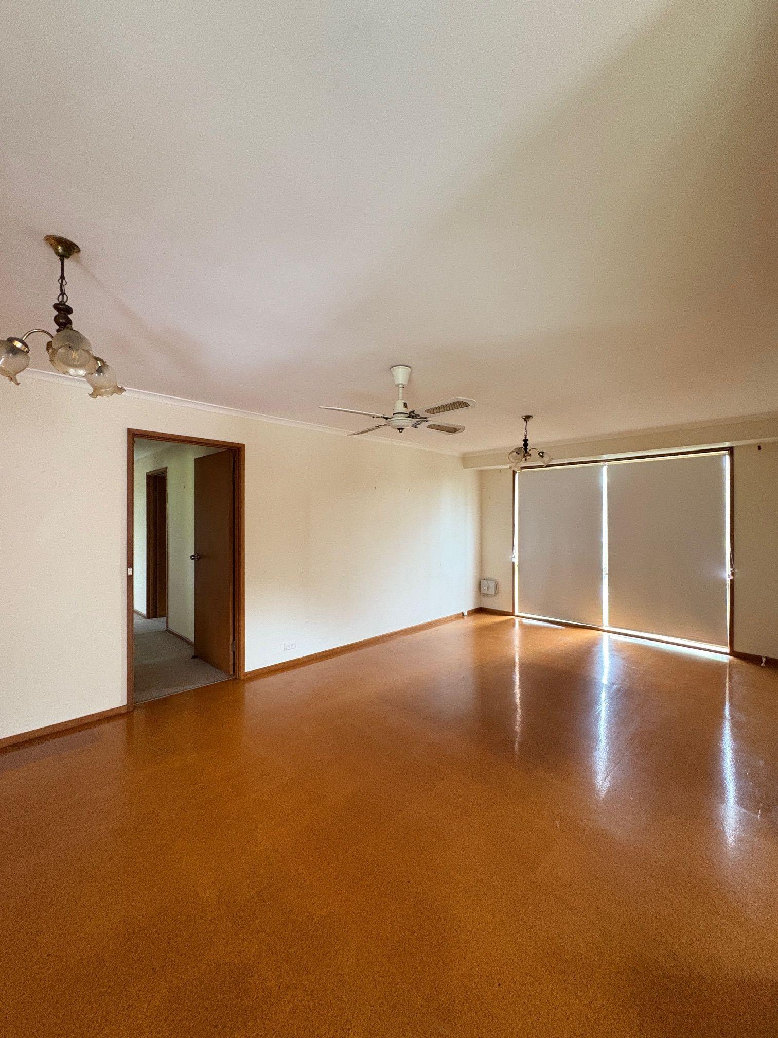 Please call Ray white Nagambie 0357942777 to book a time to view