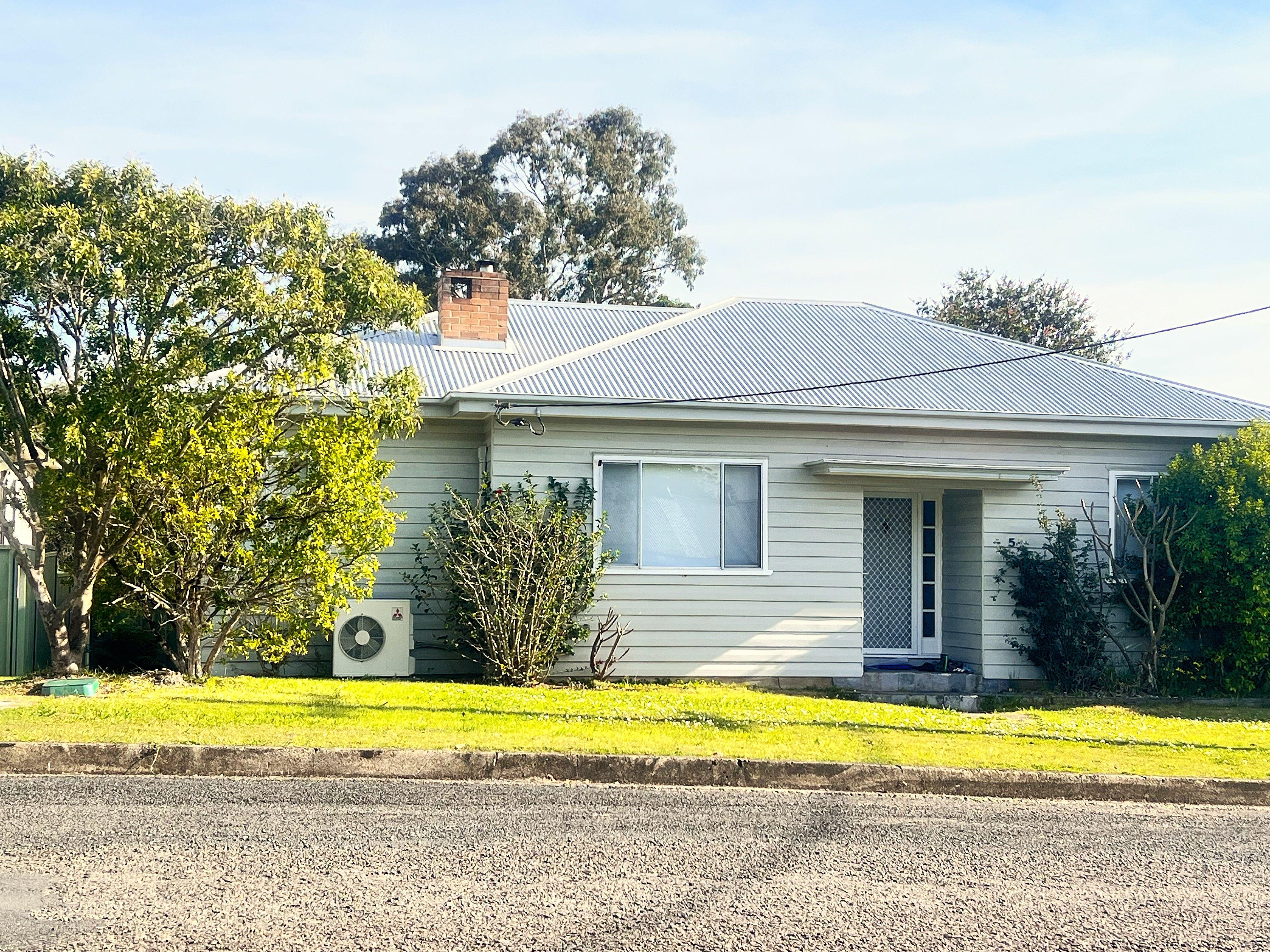 Prop-GPT: House: NSW Gloucester, NSW 2422 Home For Rent