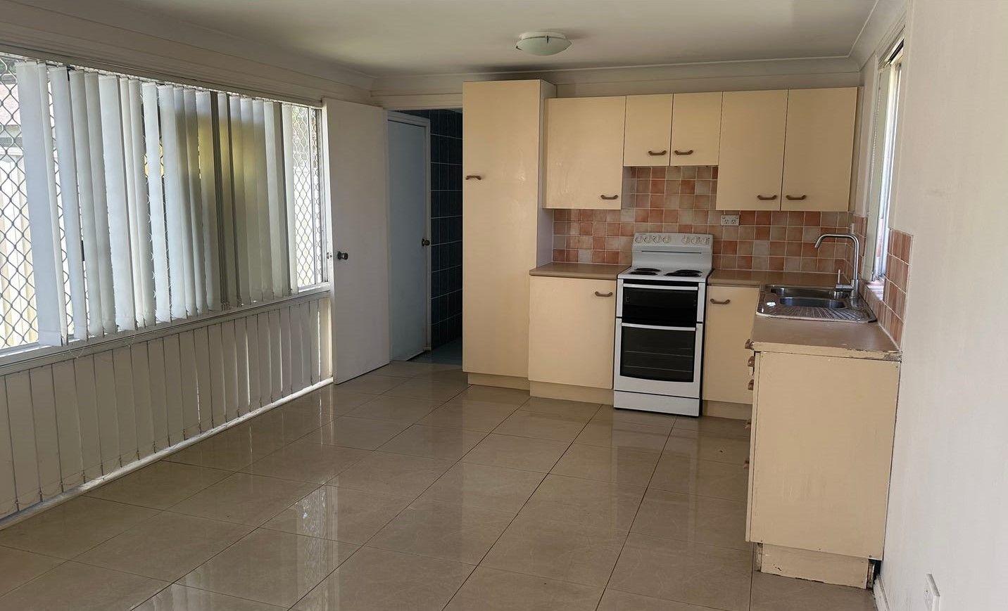 NEAT ONE BEDROOM GRANNY FLAT