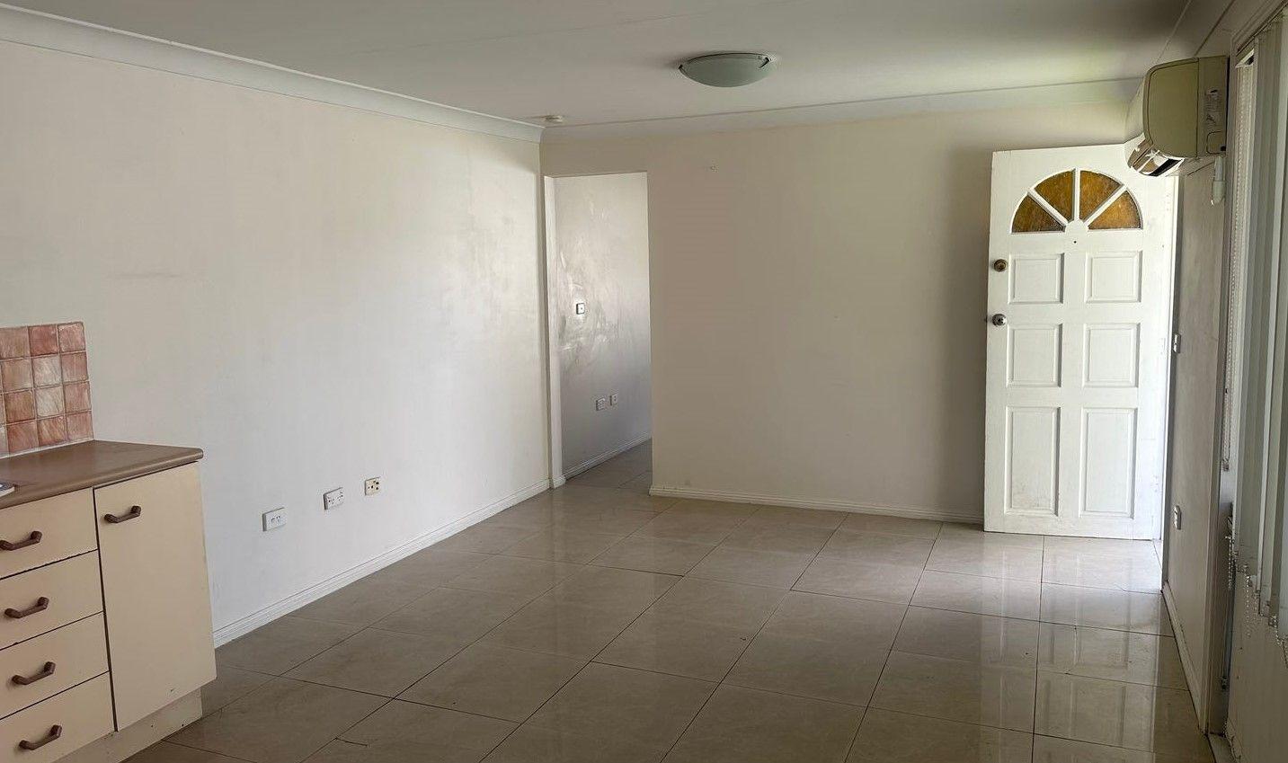 NEAT ONE BEDROOM GRANNY FLAT