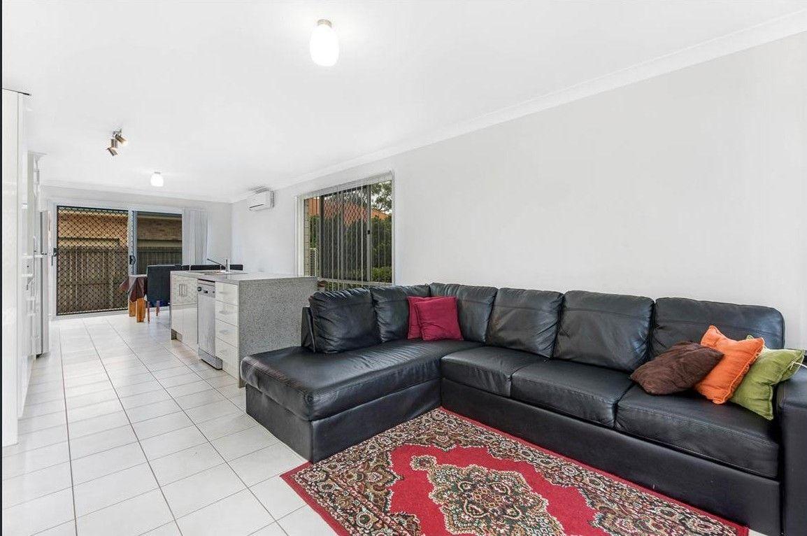 Modern Townhouse Living in the Heart of Redcliffe