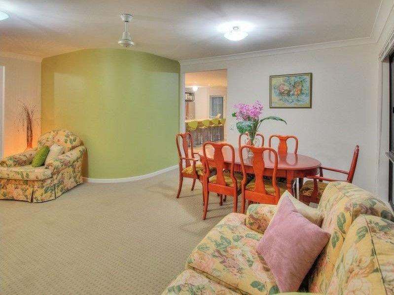 Stunning Family Home in Forest Lake - 33 Brushwood Circuit