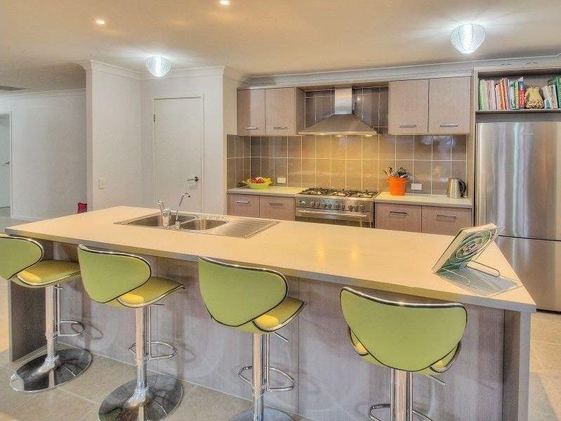 Stunning Family Home in Forest Lake - 33 Brushwood Circuit