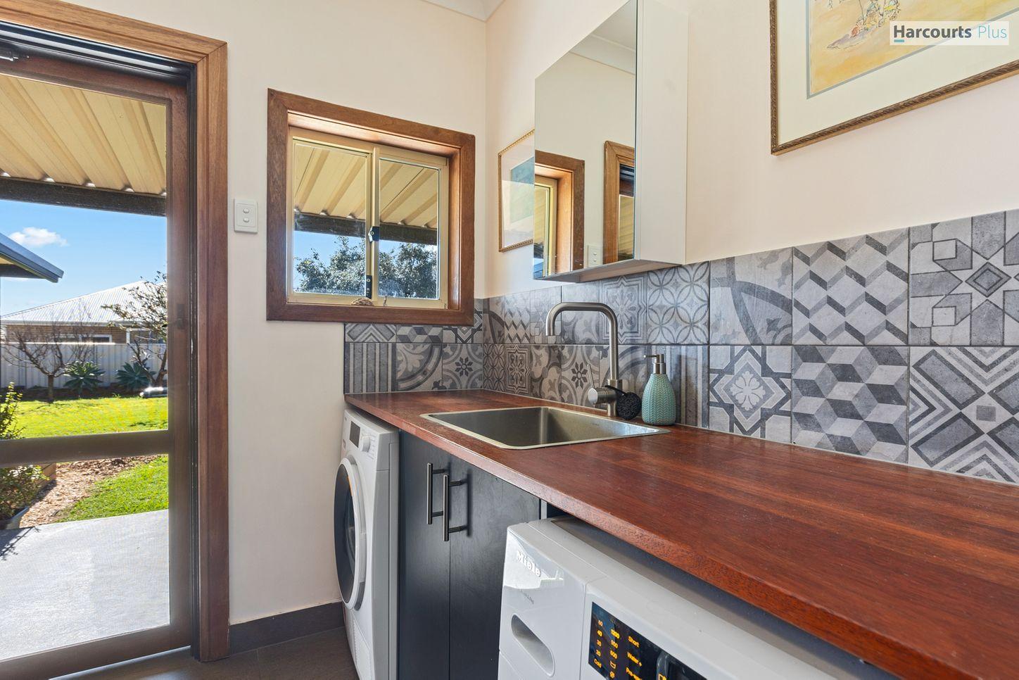 71 Davis Avenue, CHRISTIES BEACH, SA 5165 - House for Rent - harcourts.net