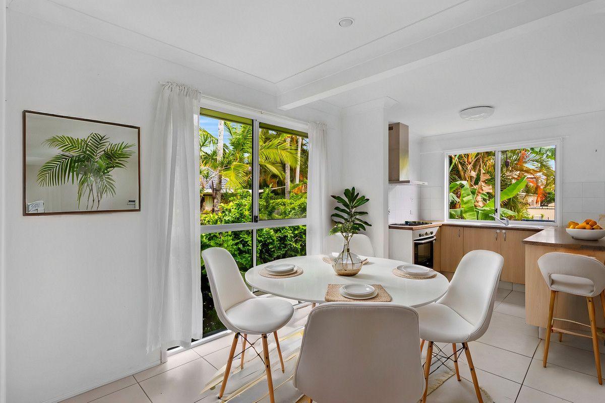 30b Robert Street, Labrador, QLD 4215 - Duplex / Semi - Detached for Rent - harcourts.net