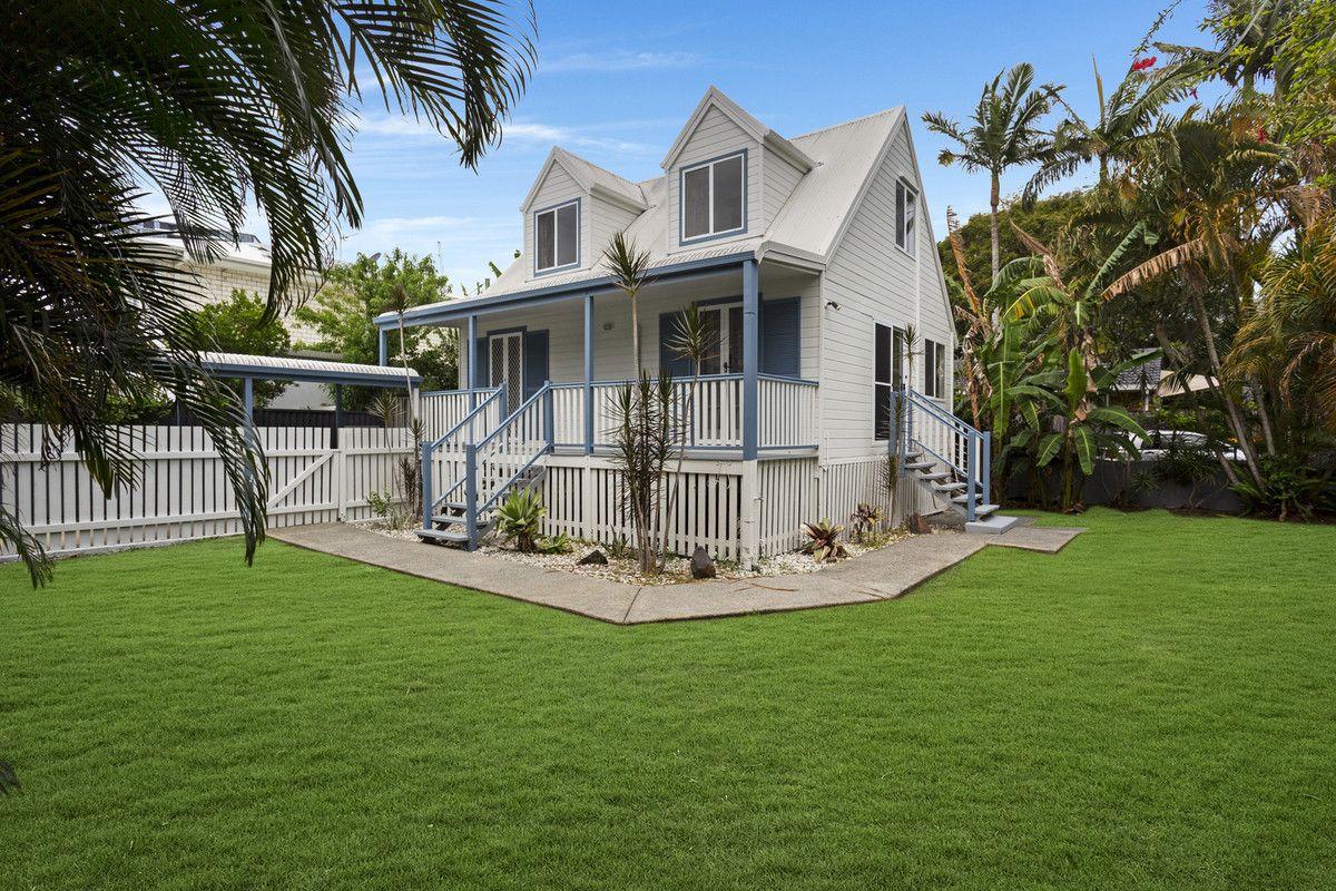 30b Robert Street, Labrador, QLD 4215 - Duplex / Semi - Detached for Rent - harcourts.net