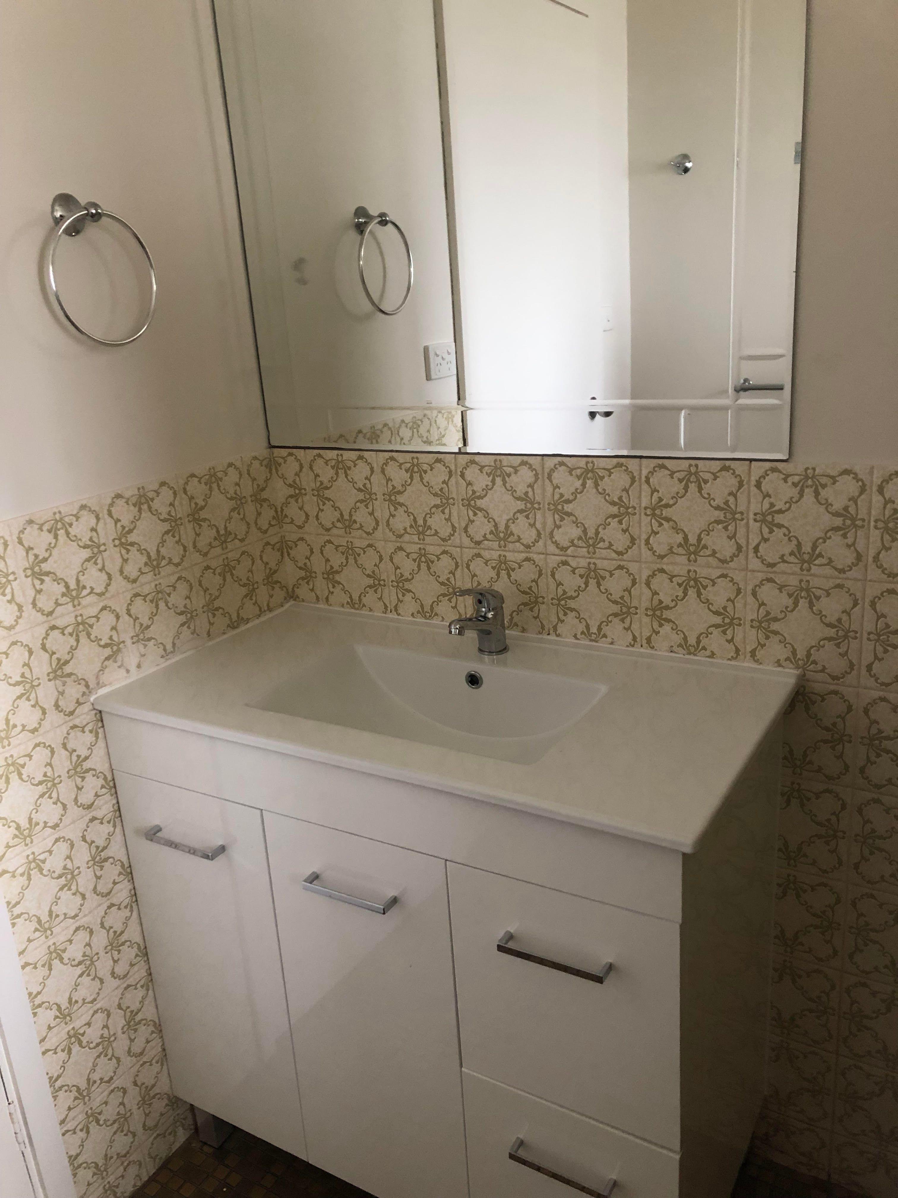 Freshly refurbished unit in quiet group