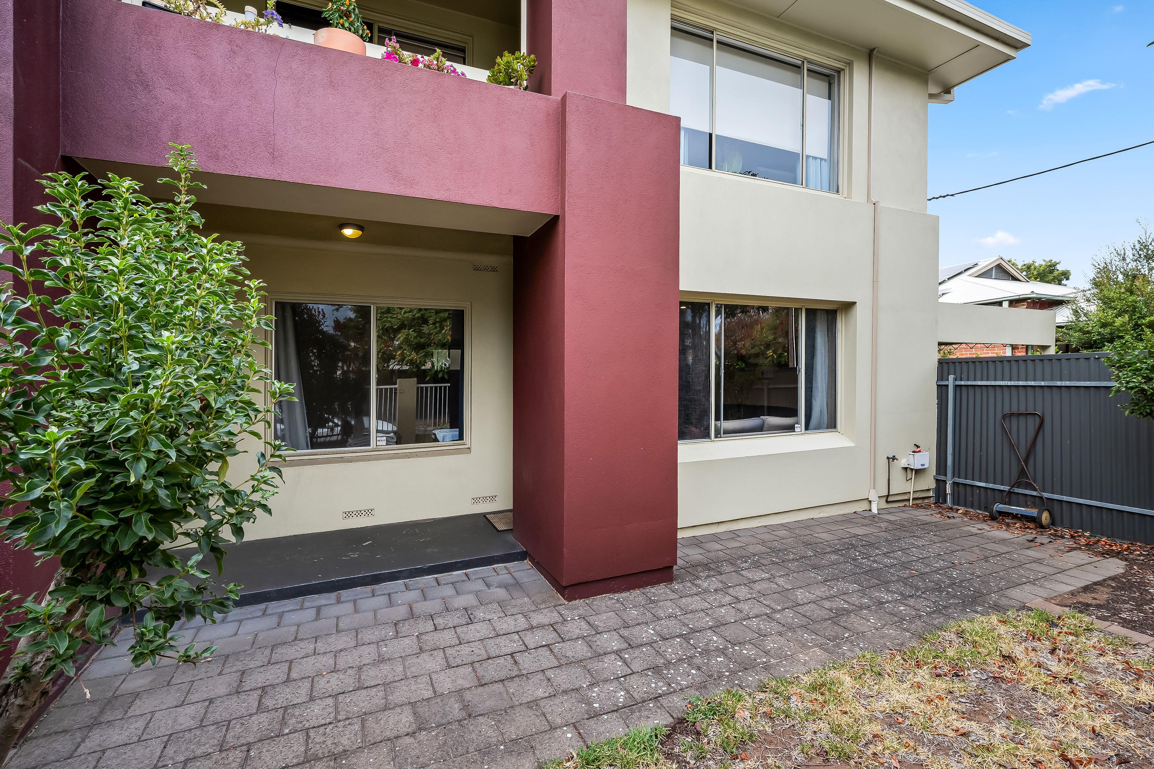 Stylish Furnished Ground Floor Living in Leafy Forestville