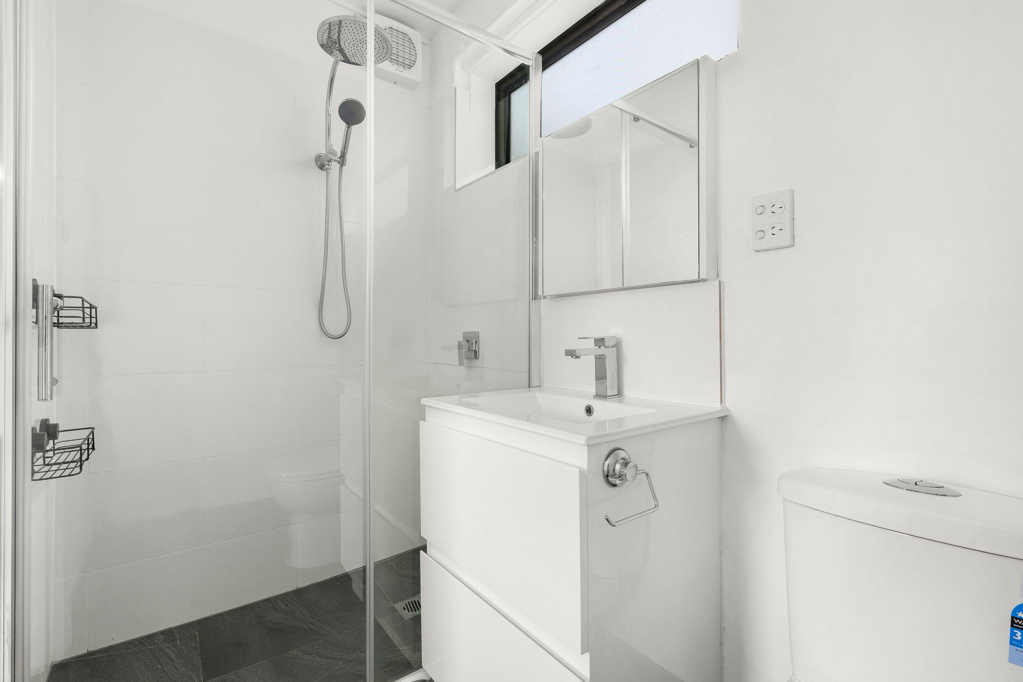 Ground Floor Retreat with Outstanding Convenience