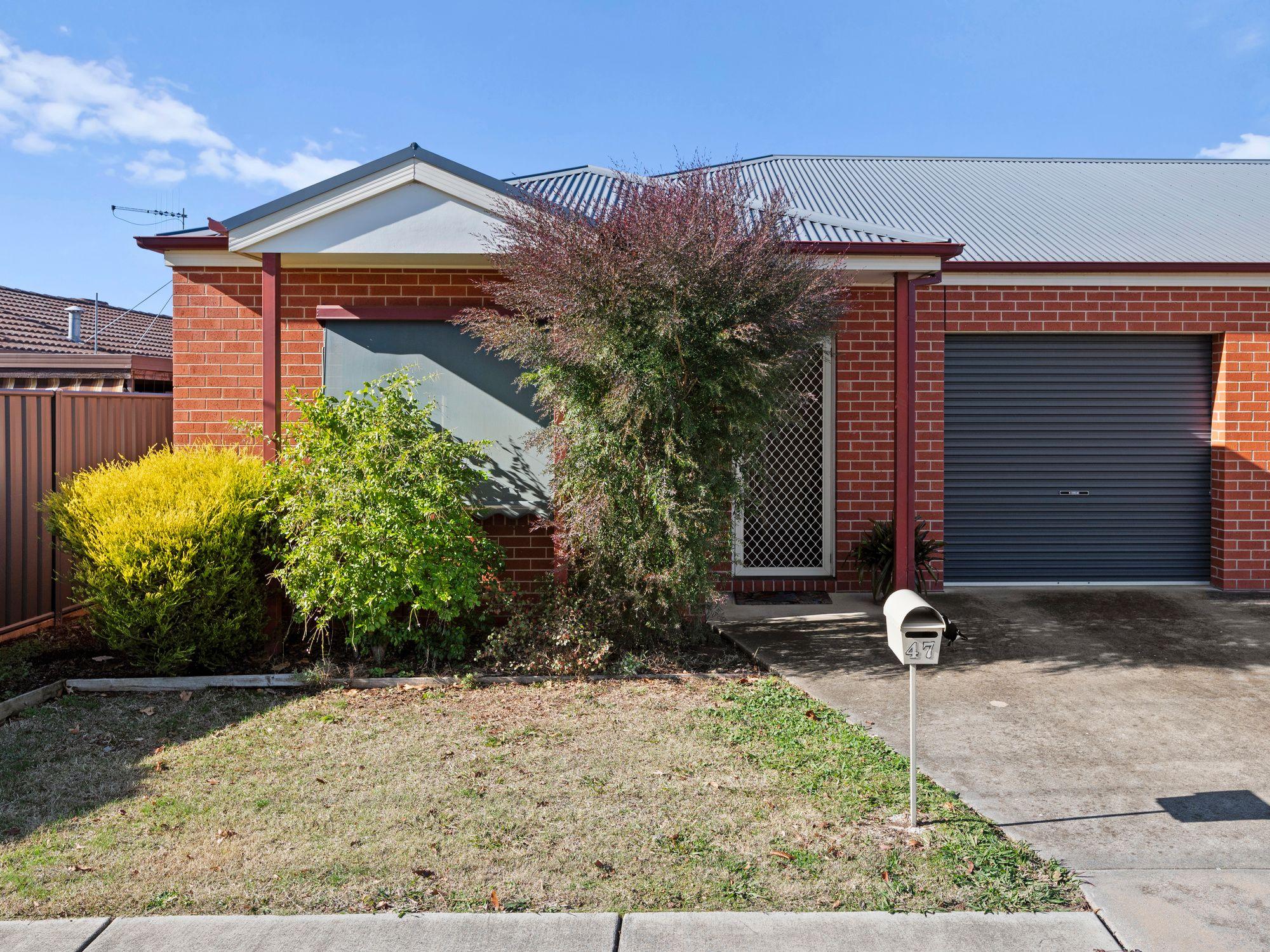 Spacious 2 bedroom open plan home