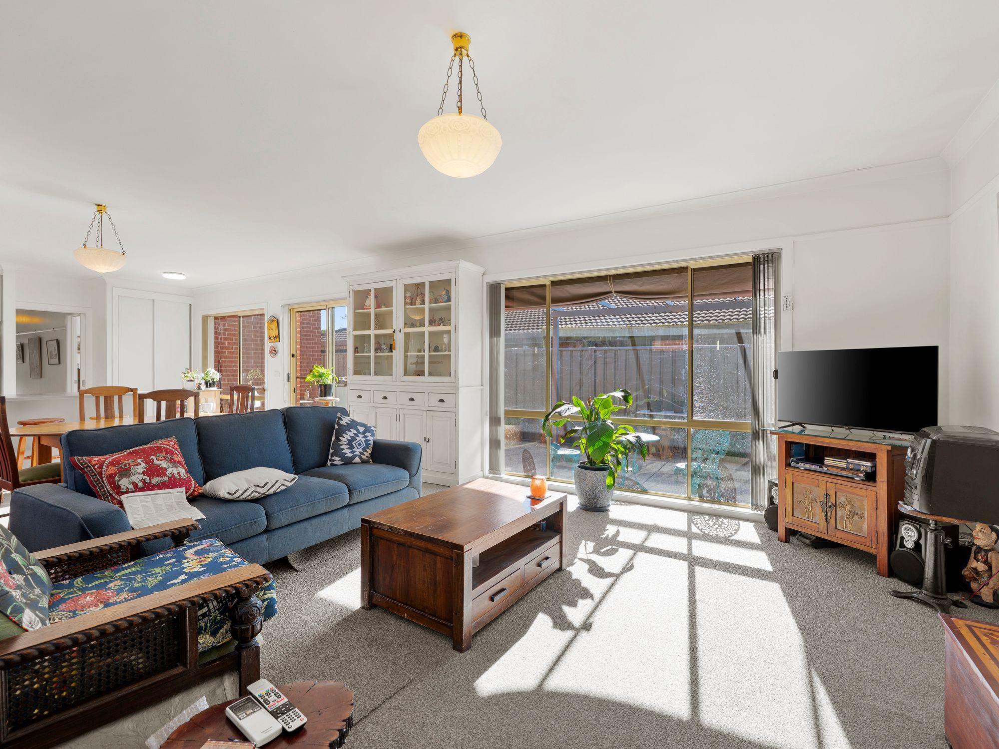 Spacious 2 bedroom open plan home