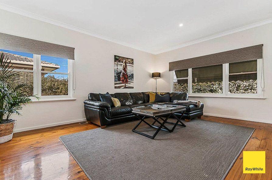 Spacious Family Living with Poolside Perfection - 4-Bedroom Home in North Bendigo