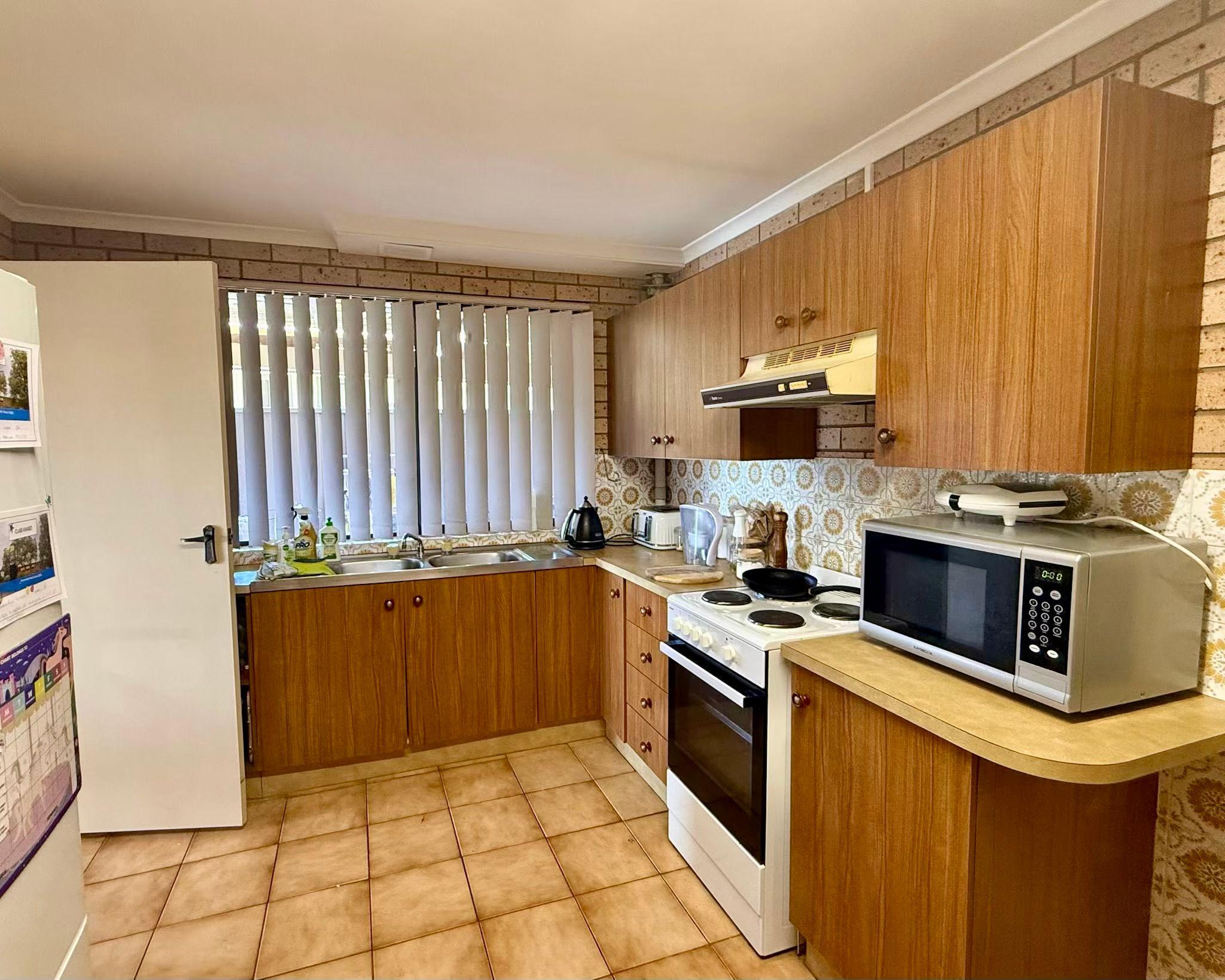 Low-Maintenance Living Just 260m to the Beach & Shops