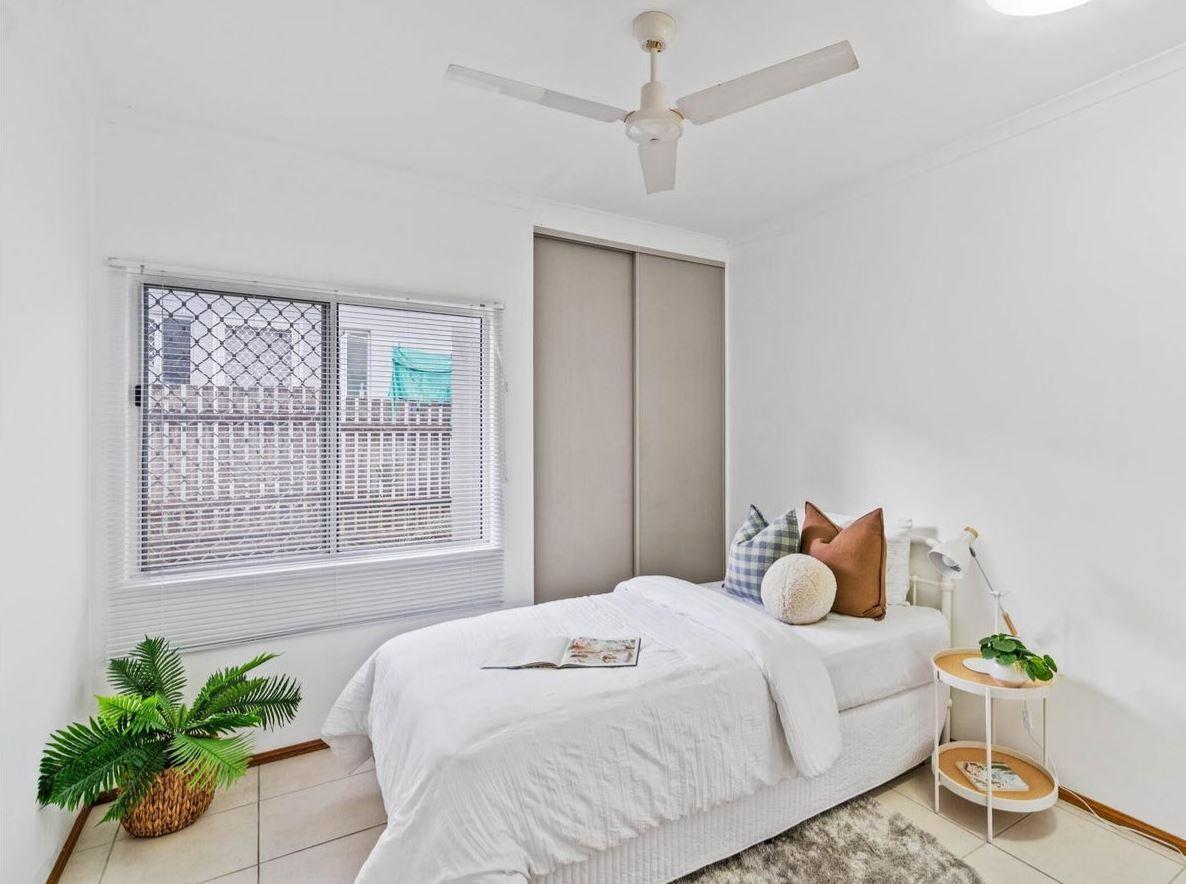 4 Bedrooms, Office Nook, Solar Panels - $730 Week