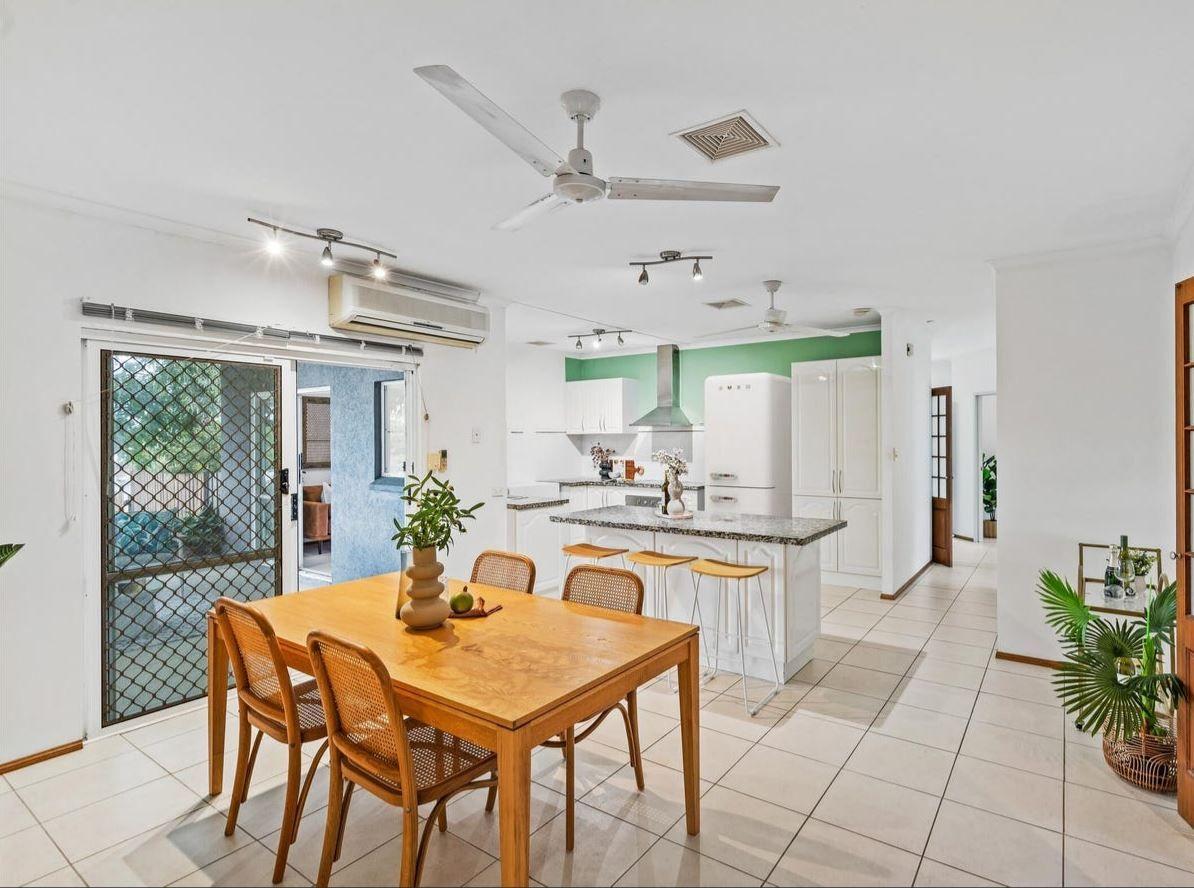 4 Bedrooms, Office Nook, Solar Panels - $730 Week