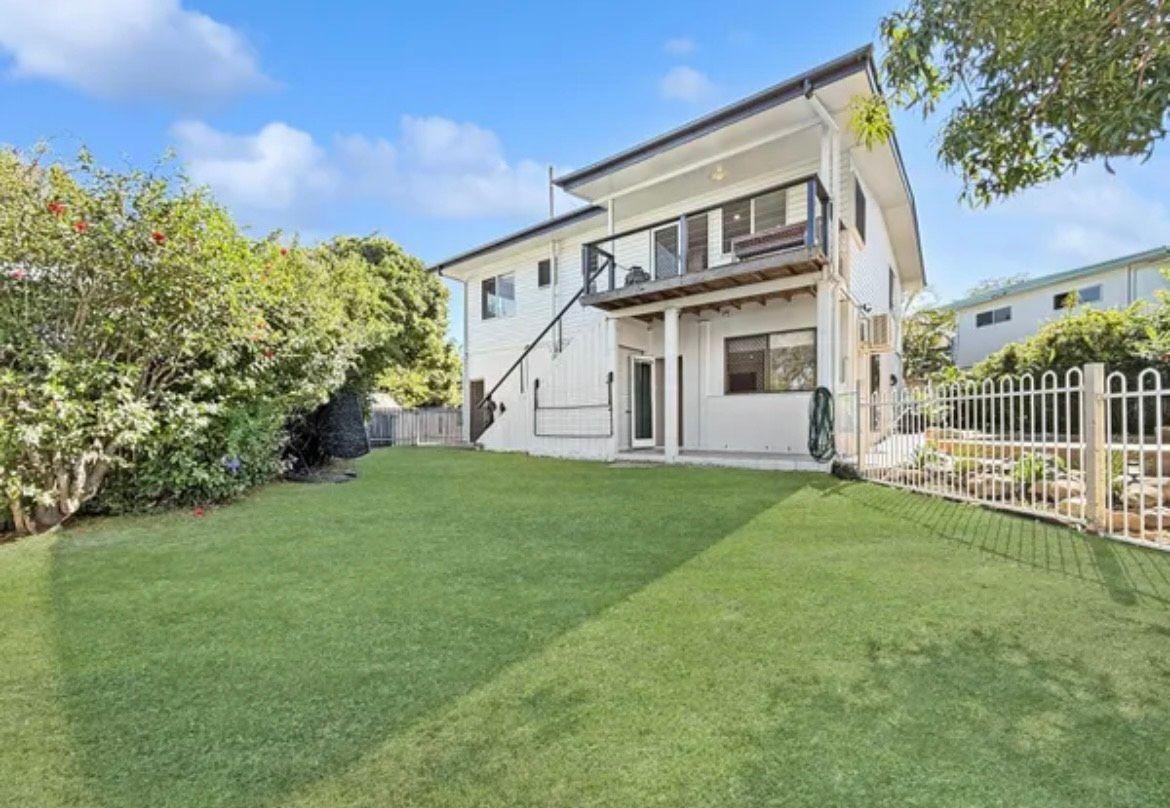 Your Ideal Family Retreat with Pool & Solar!