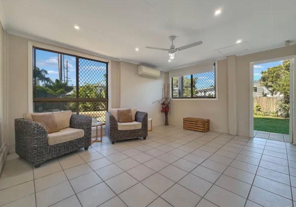 Your Ideal Family Retreat with Pool & Solar!