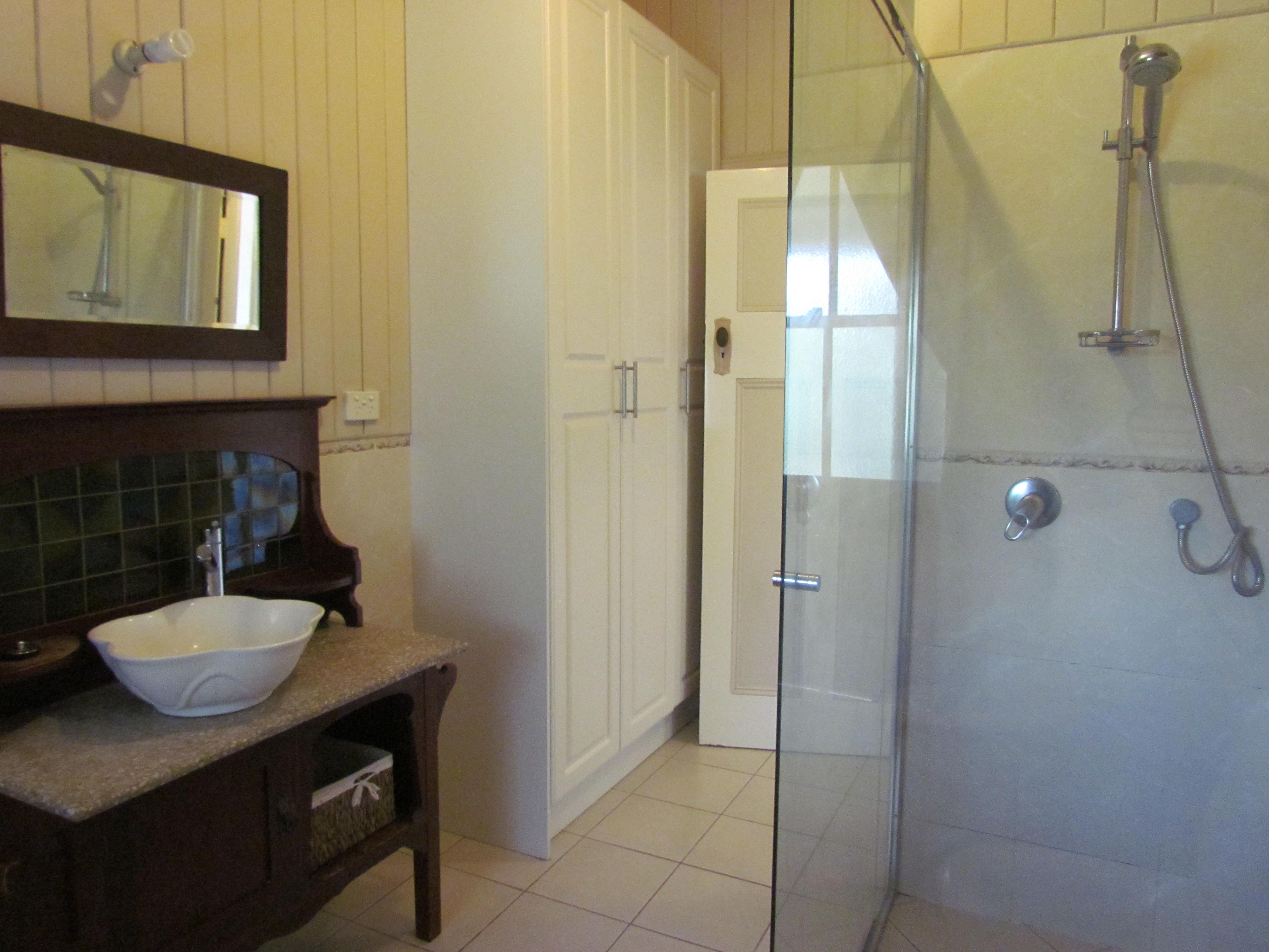 Character Filled 3 Bedroom with Beautiful Outlook