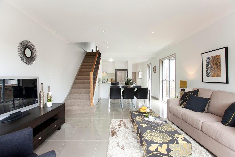 Prop-GPT: Townhouse: QLD Mount Gravatt East, QLD 4122 Home For Rent