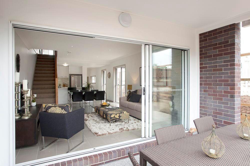 Modern 3-Bedroom Townhouse in Prime Mount Gravatt East