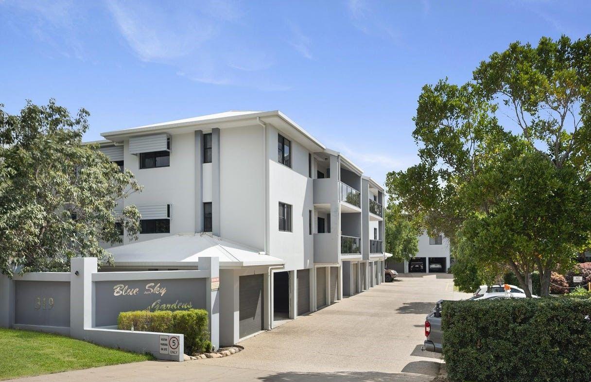 Low-Maintenance, Light-Filled Apartment in Prime Location Near JCU