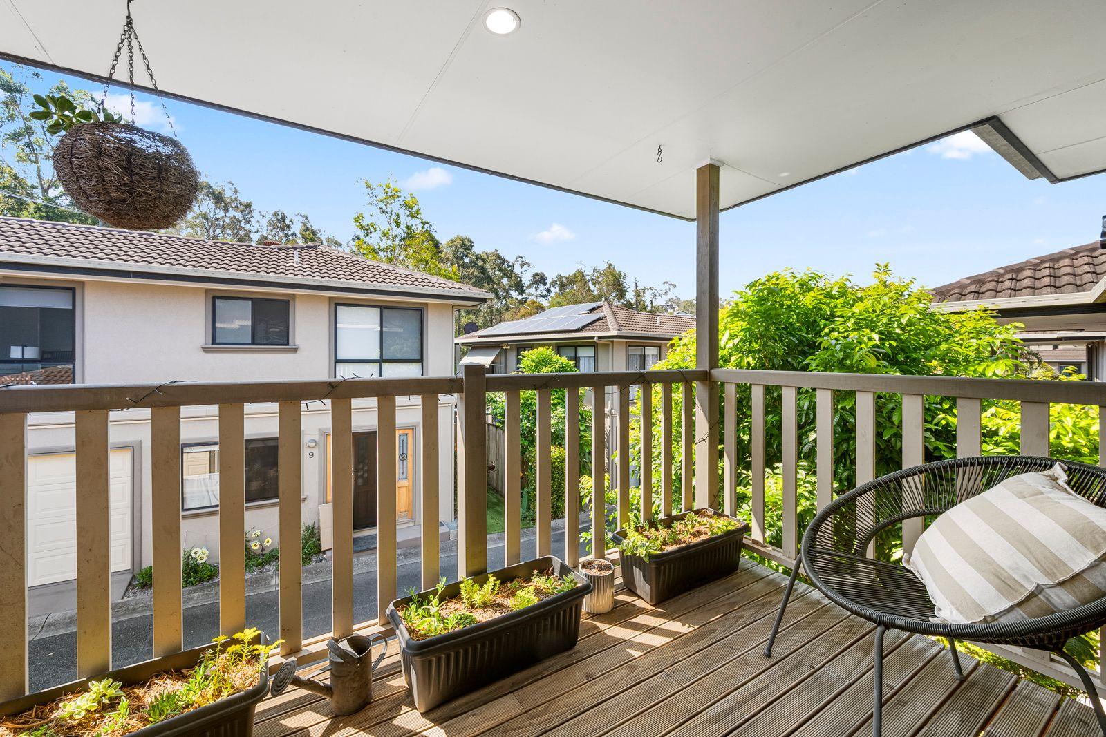 LOW MAINTENANCE LUX LIVING!