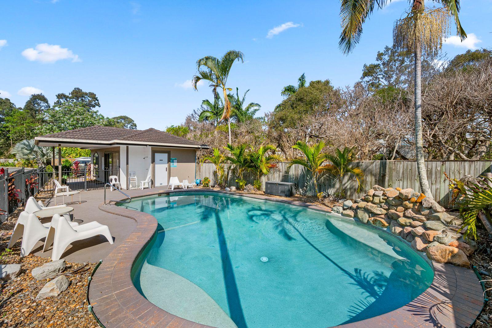 LOW MAINTENANCE LUX LIVING!