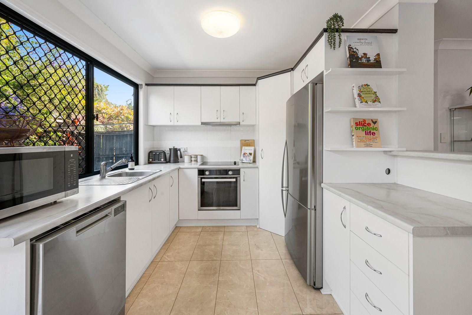 LOW MAINTENANCE LUX LIVING!