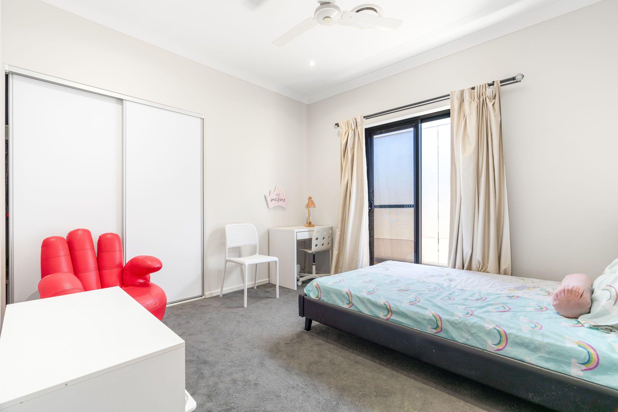 Modern Four-Bedroom Family Home in Prime Greenbank Location