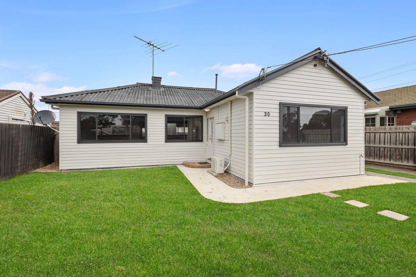 Prop-GPT: House: VIC Newcomb, VIC 3219 Victoria 3219