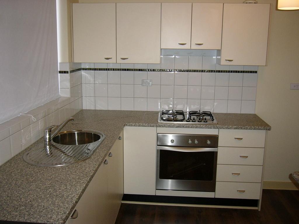 Two bedroom unit for rent in Camden Park!