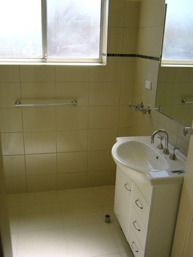 Two bedroom unit for rent in Camden Park!