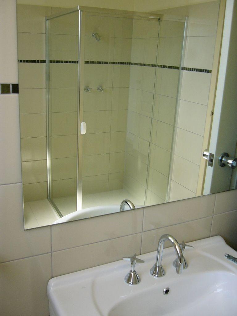 Two bedroom unit for rent in Camden Park!