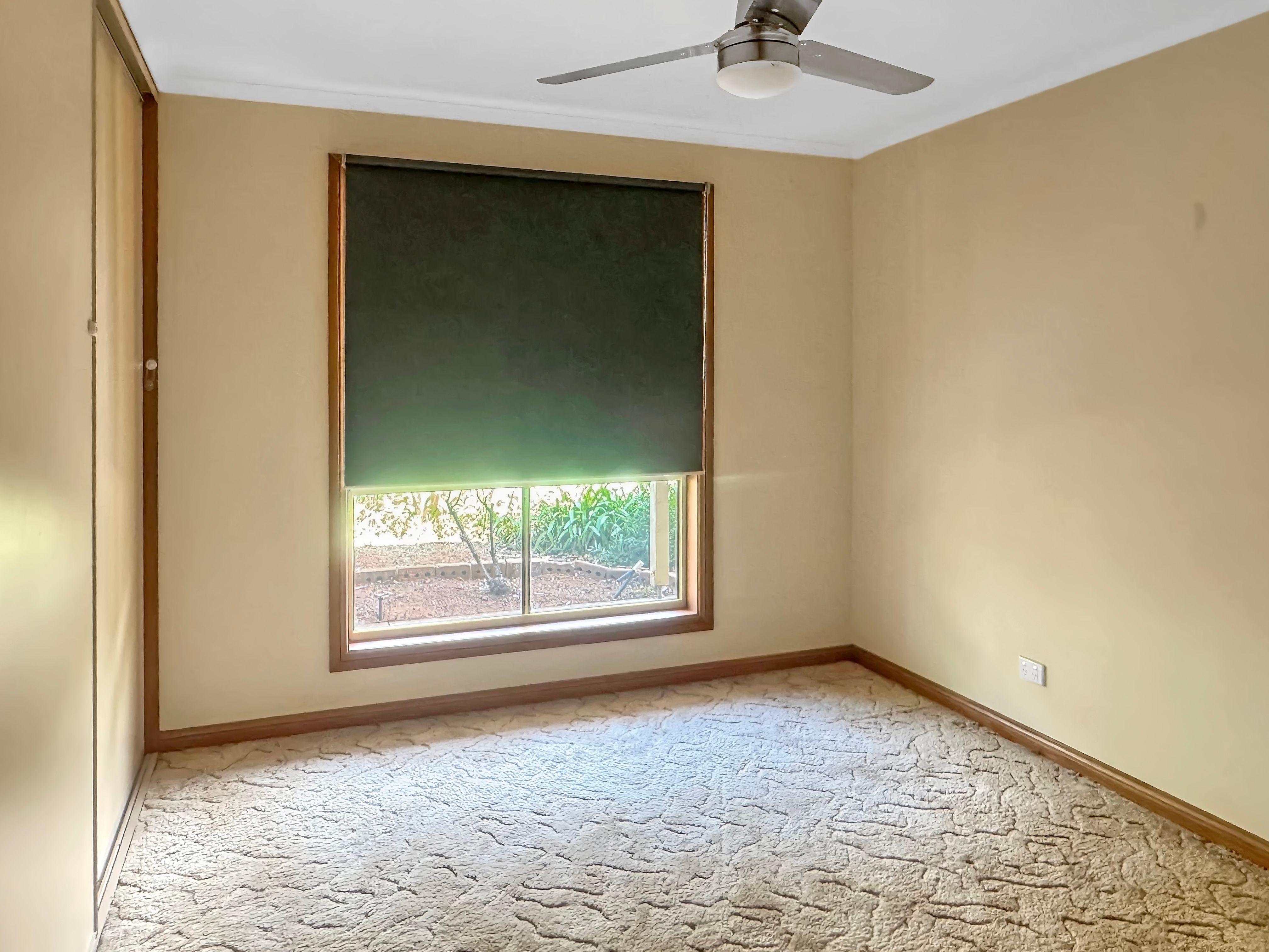 Neat 2 bedroom home close to all local amenities