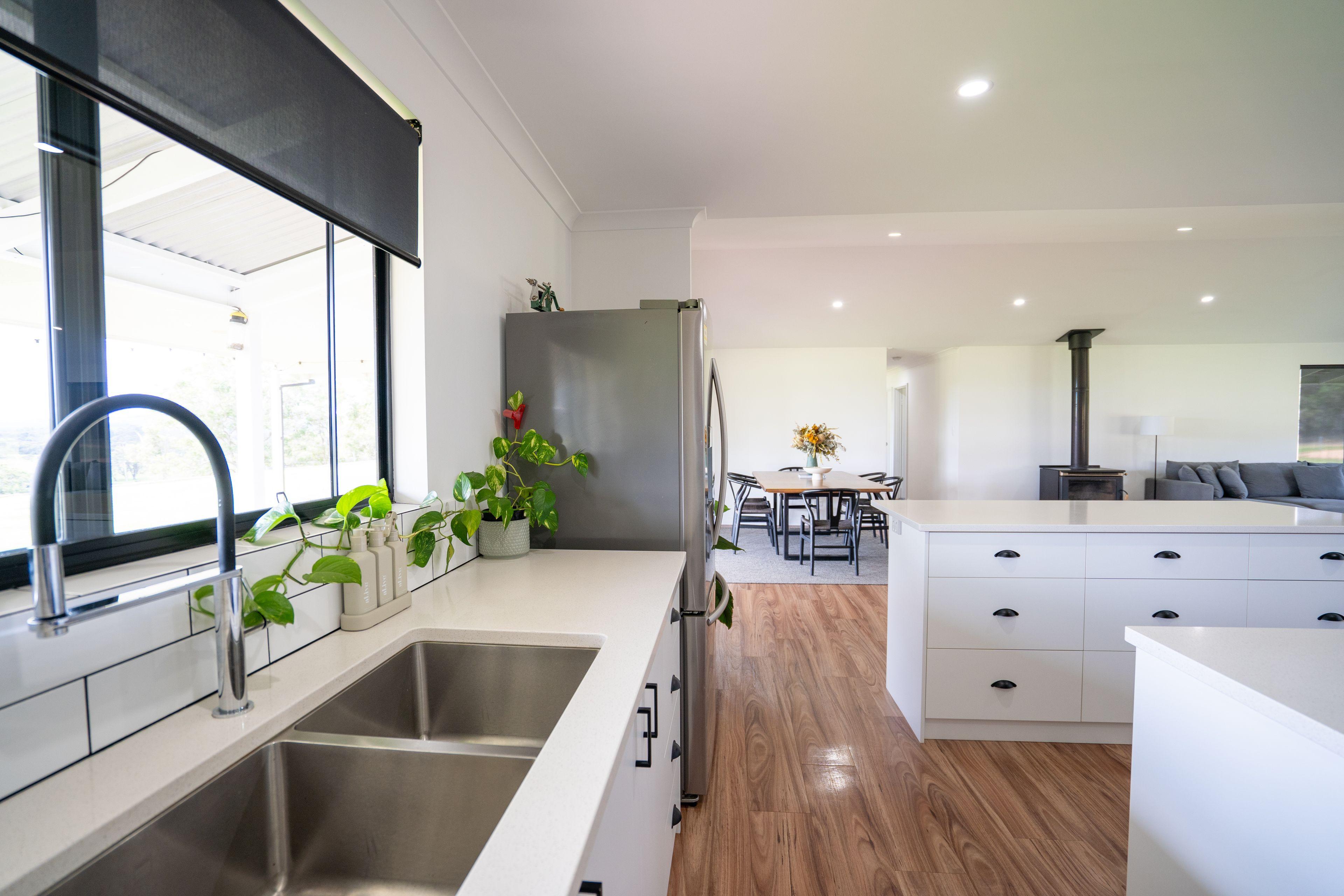 Immaculate Rural Lifestyle Property With Stunning Home.
