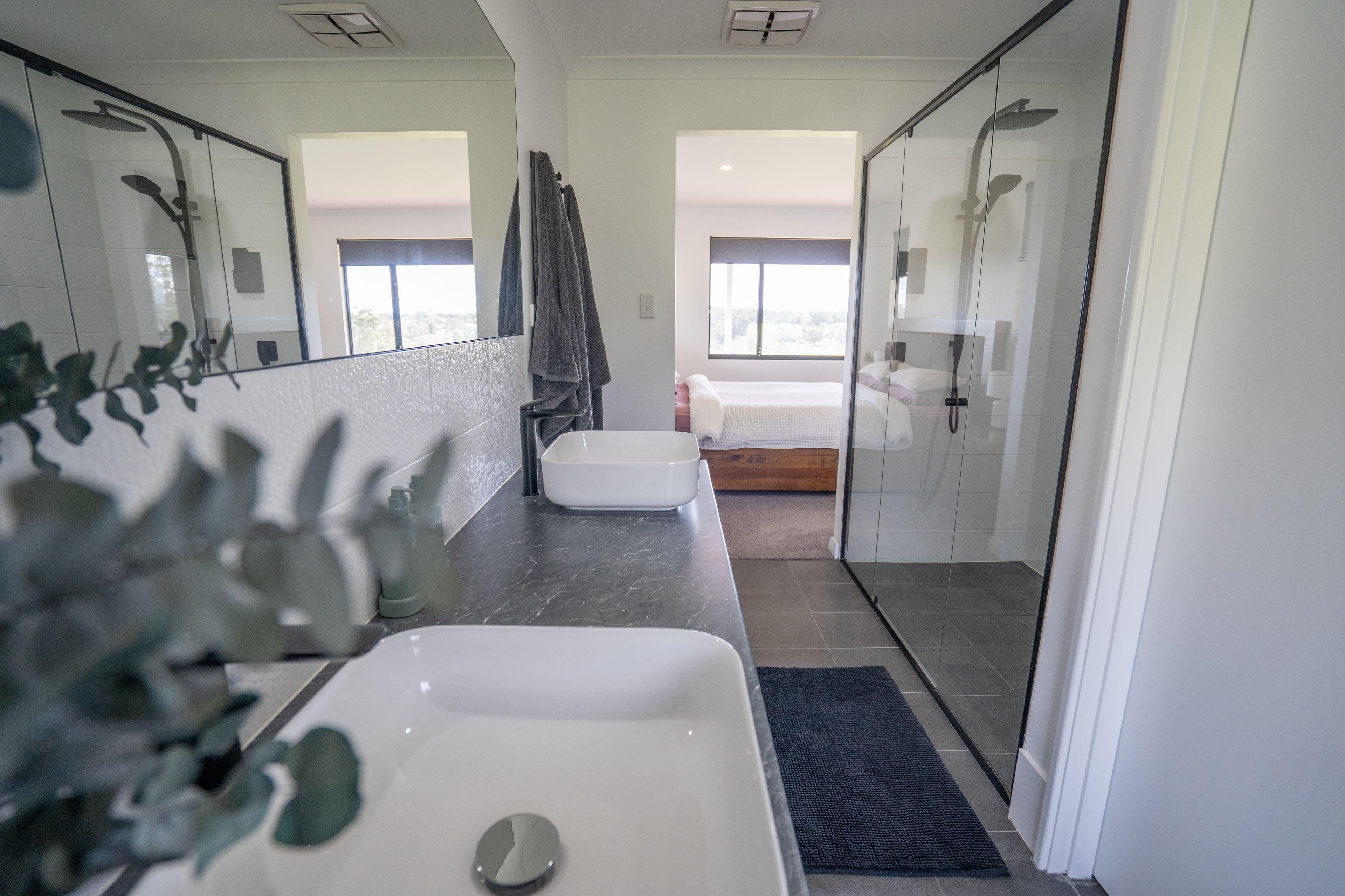 Immaculate Rural Lifestyle Property With Stunning Home.