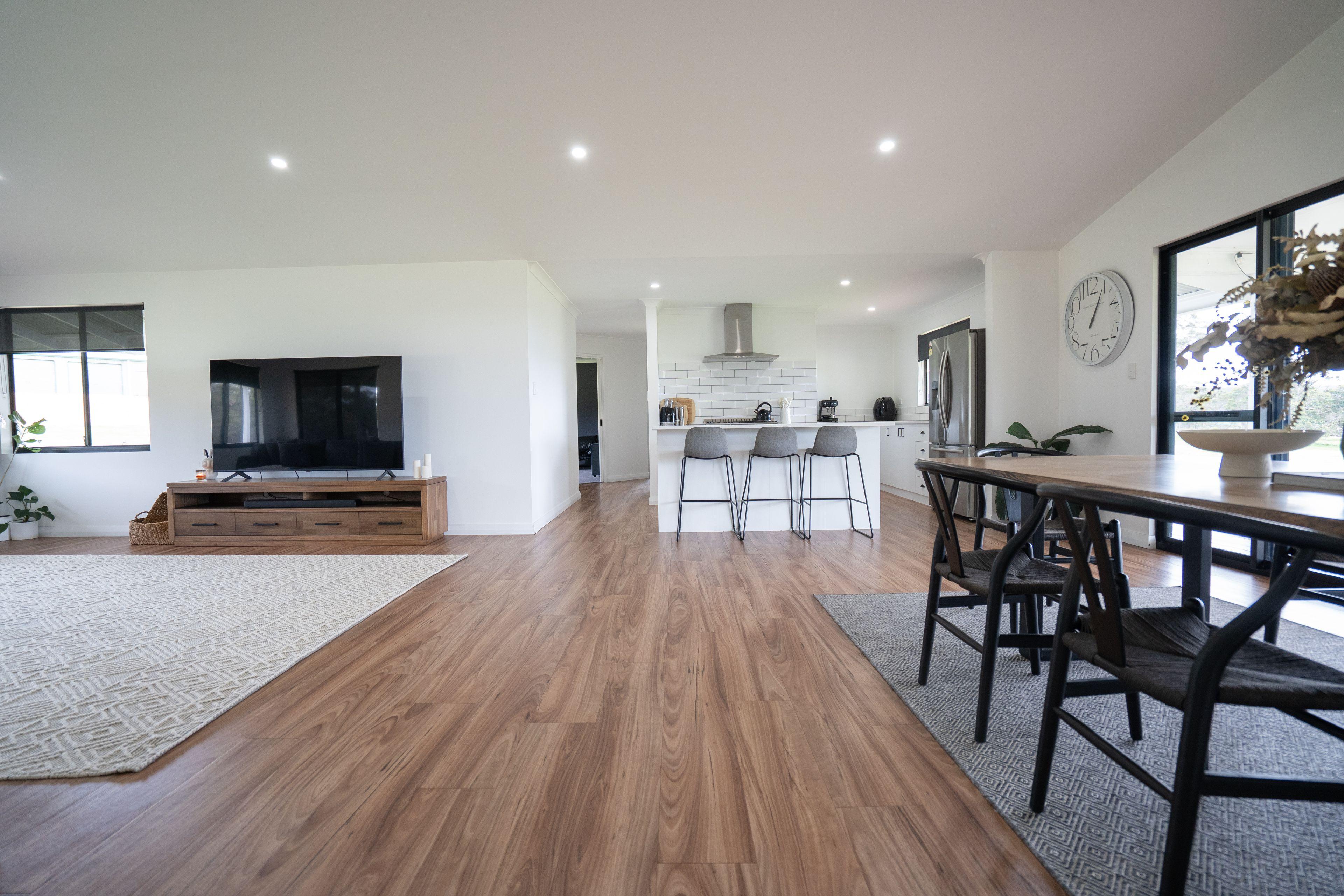 Immaculate Rural Lifestyle Property With Stunning Home.